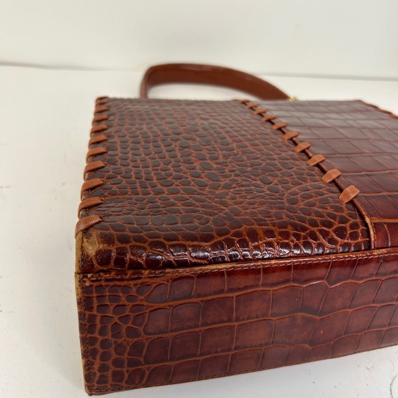 Yves Saint Laurent Vintage Classic Bag - Picture 15 of 16